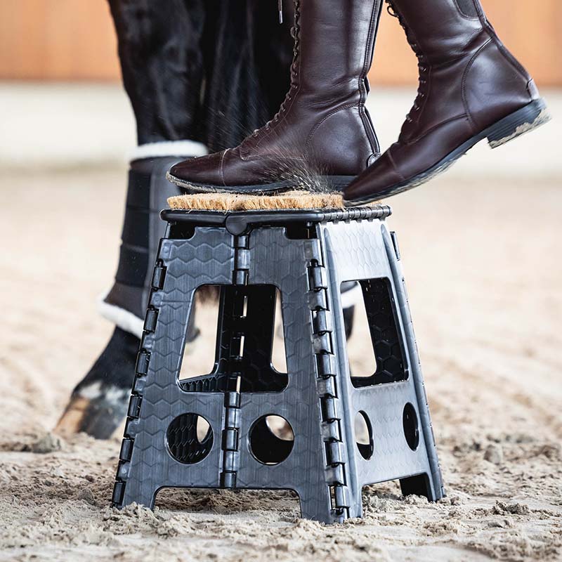 Folding Stool with Doormat - 7835