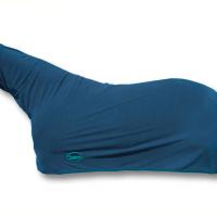 FLEECE WALKING BLANKET WITH NECK COVER