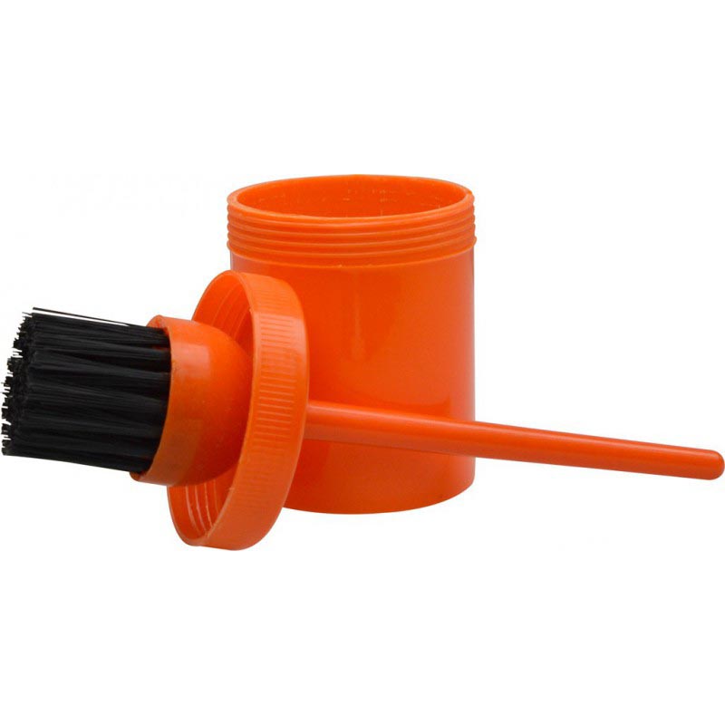 Brush for oil with soft bristles and container