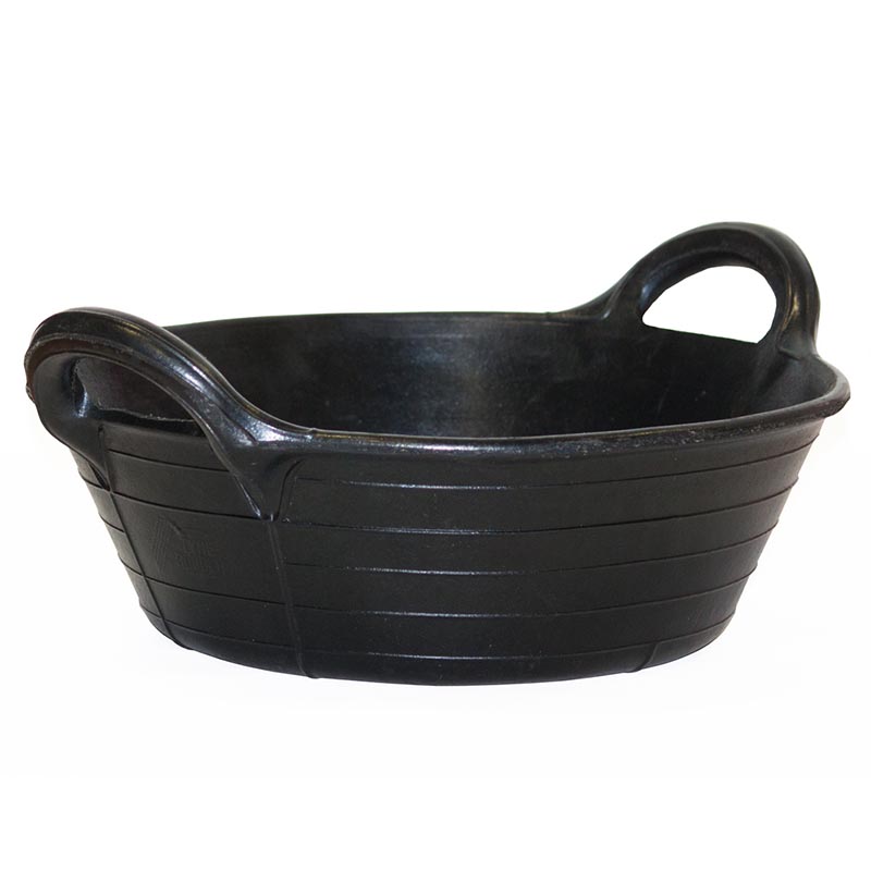 Low feeder bucket with handle in rubber for horses