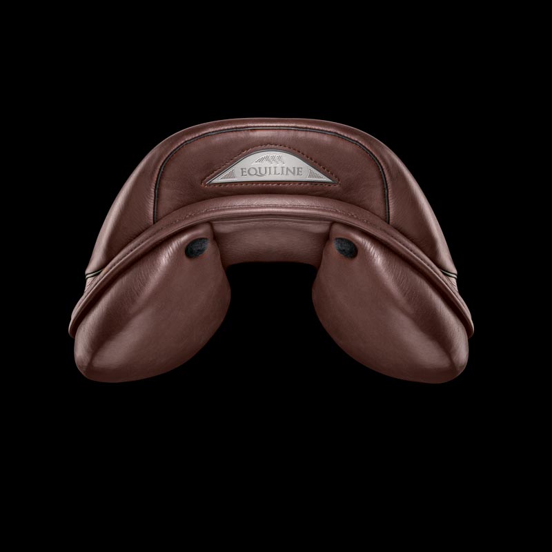 Jumping saddle equiline saddle division talent model with flag - 2712