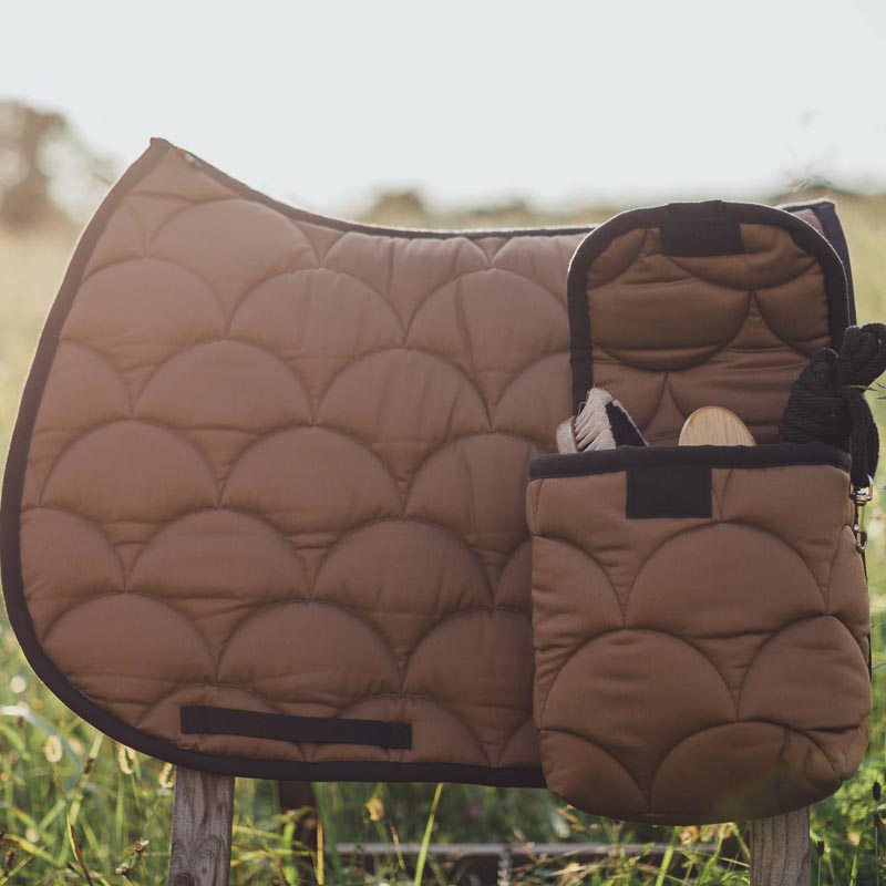 Saddlecloth lovehorses model trekking
