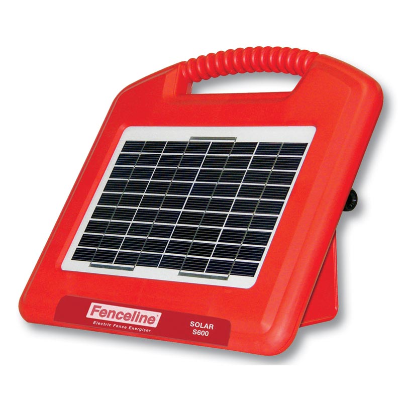 Fenceline s600 fencer with integrated solar panel