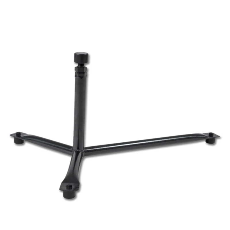Maniscalco pedestal with 3 legs