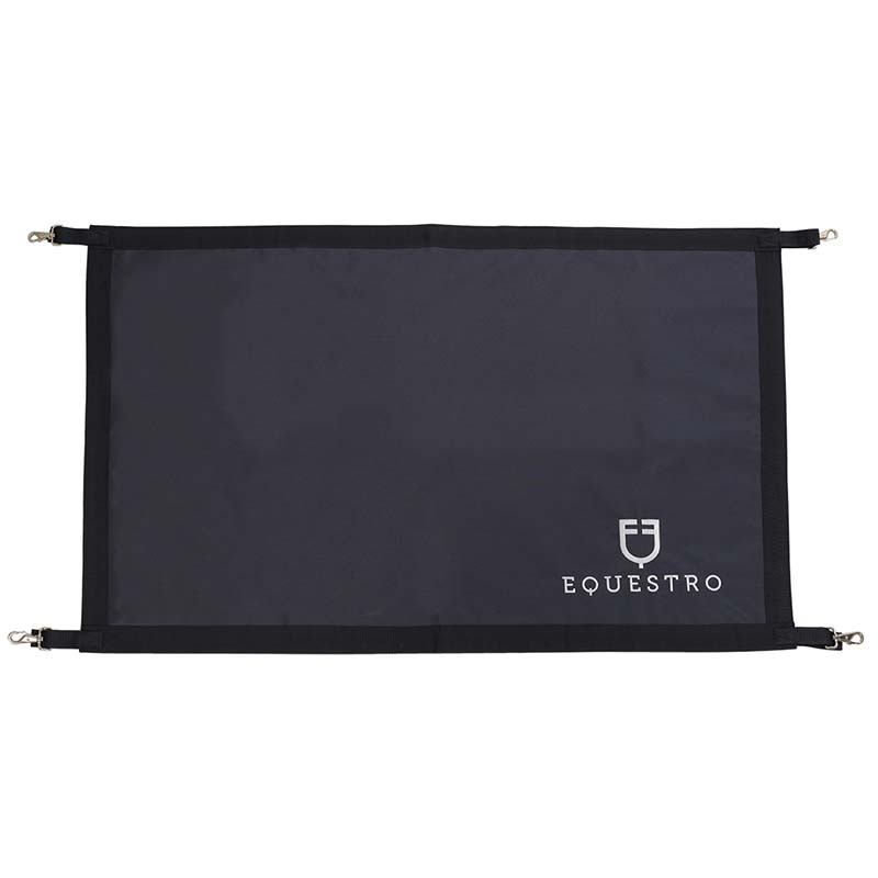 Equestro gate closer for boxes