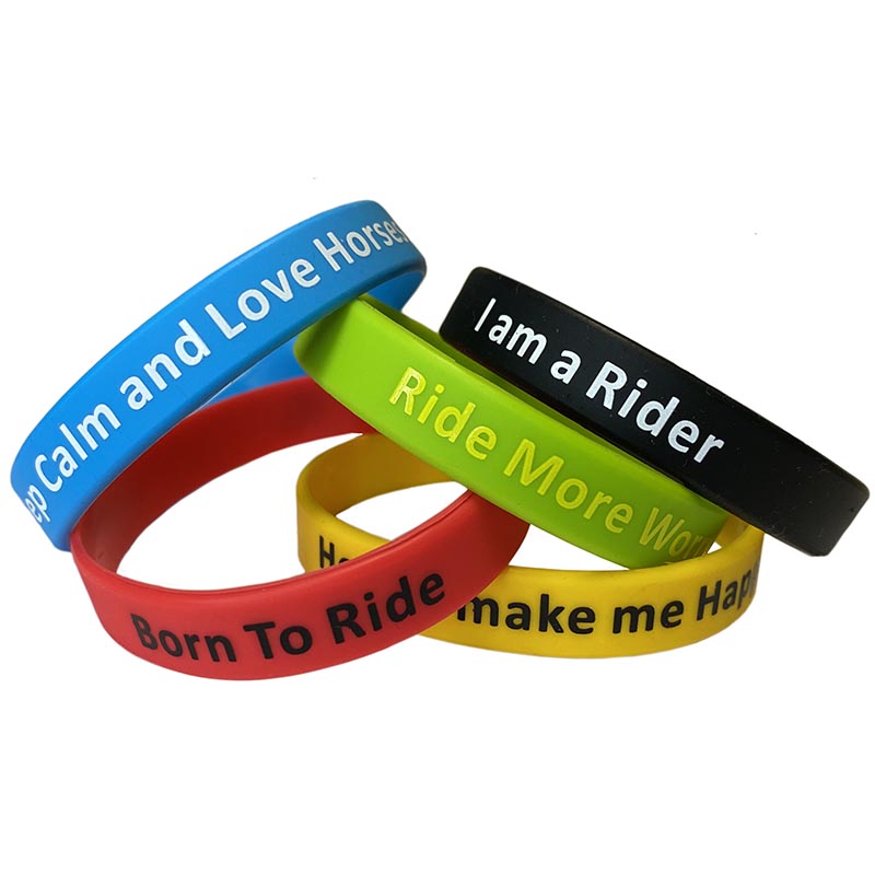 Colorful bracelet with emotional equestrian phrase 