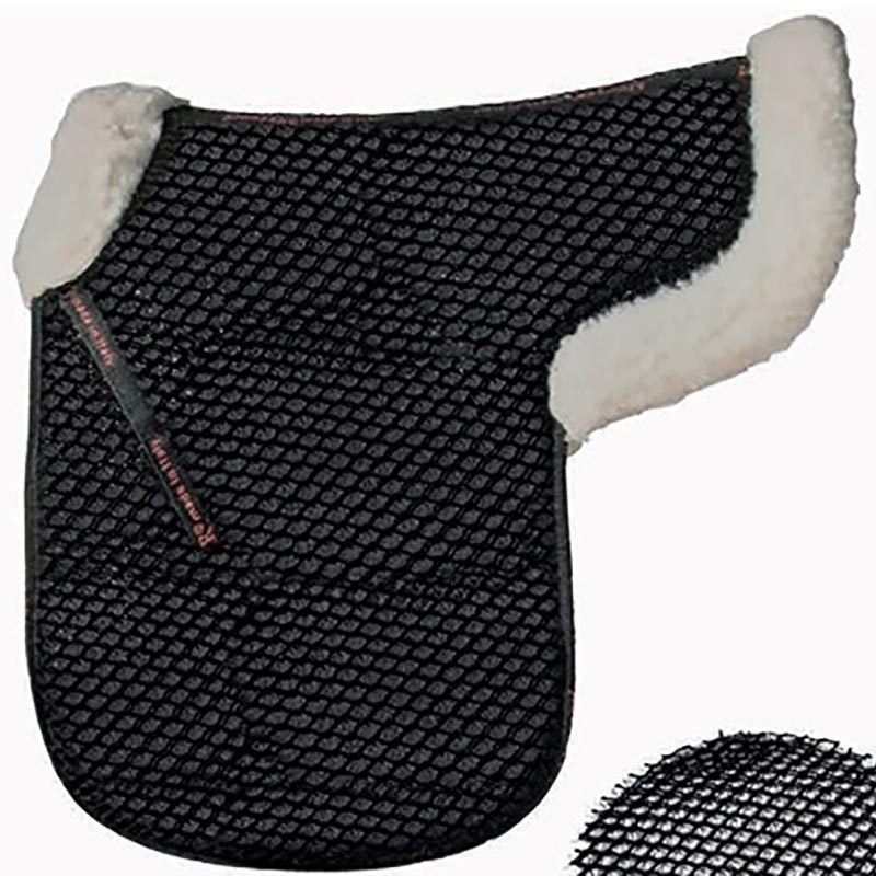 Dressage saddlecloth pioneer in 3d mesh and pure wool